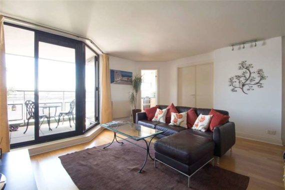 2 Bedroom Flat